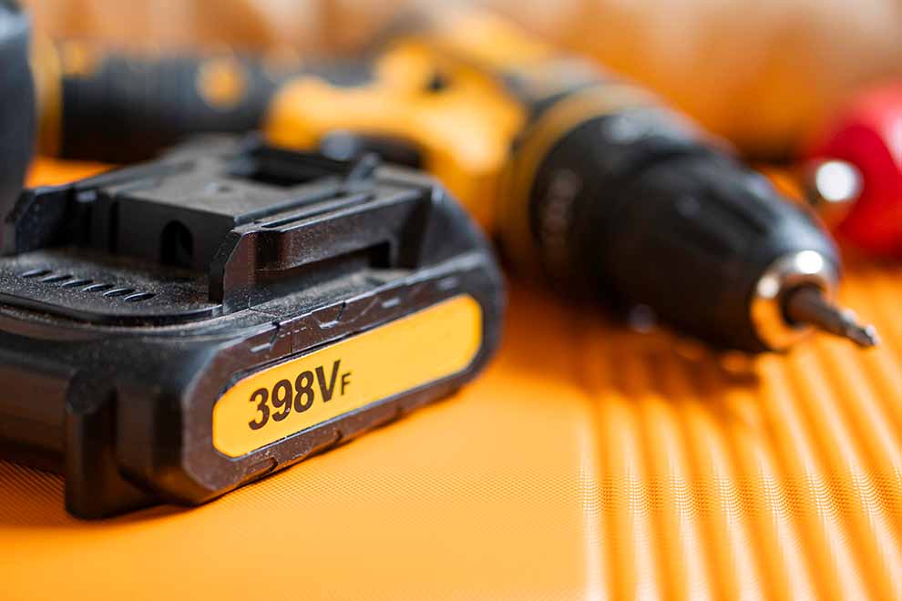 Bateria de lítio em furadeira: como usar corretamente?