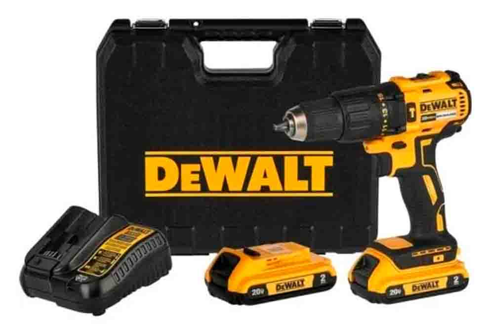 Furadeira DeWALT com dois baterias e maleta