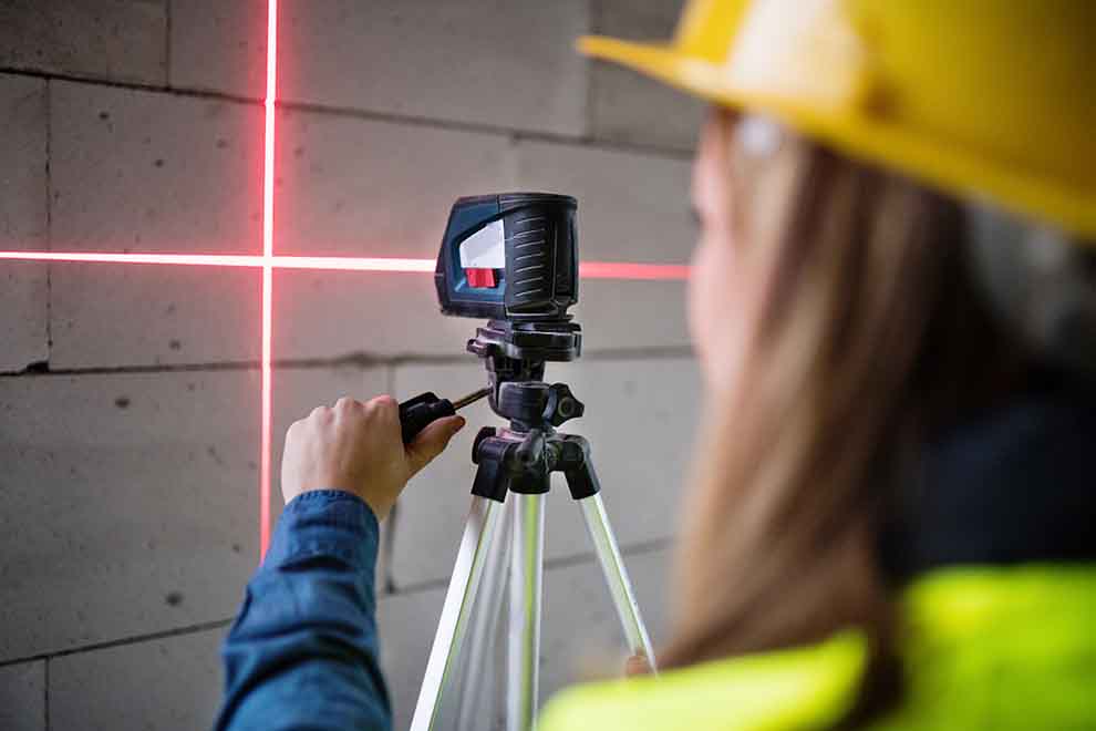 Como usar nível a laser na obra: guia para iniciantes